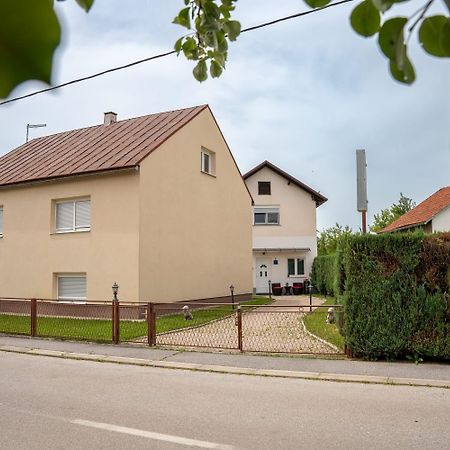 Apartman Mihovil Gospić Buitenkant foto