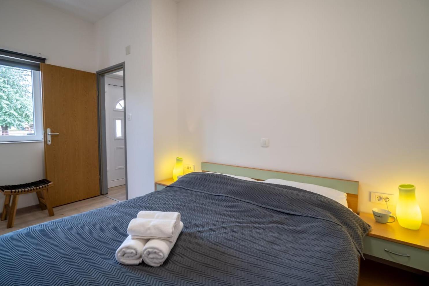 Apartman Mihovil Gospić Buitenkant foto