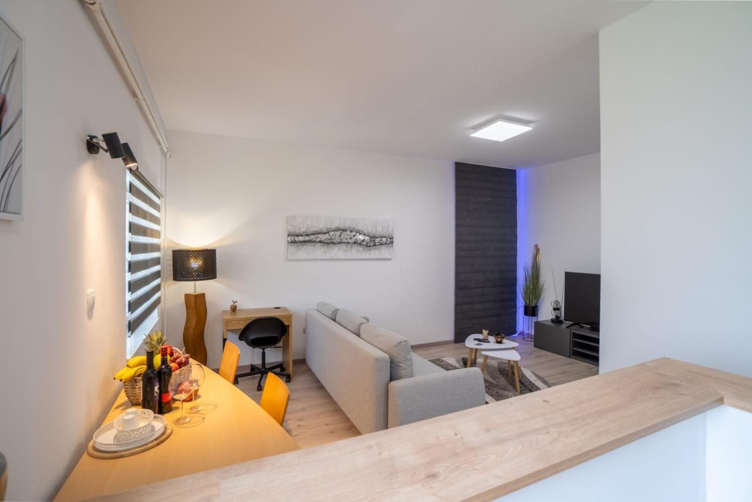 Apartman Mihovil Gospić Buitenkant foto
