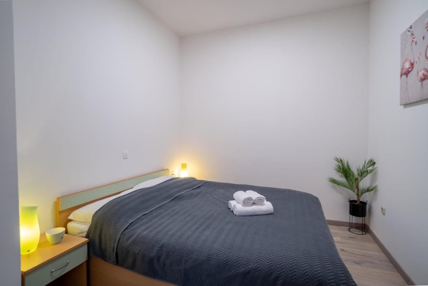 Apartman Mihovil Gospić Buitenkant foto